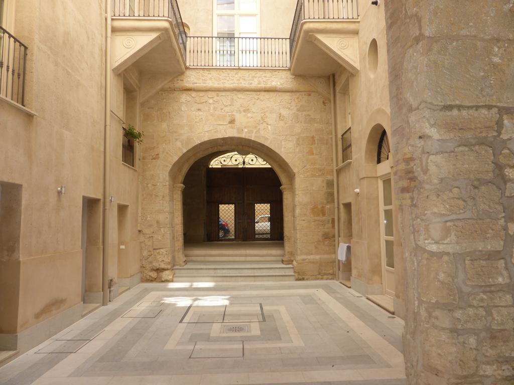 Appartamento in Palazzo Lampedusa Palermo Esterno foto